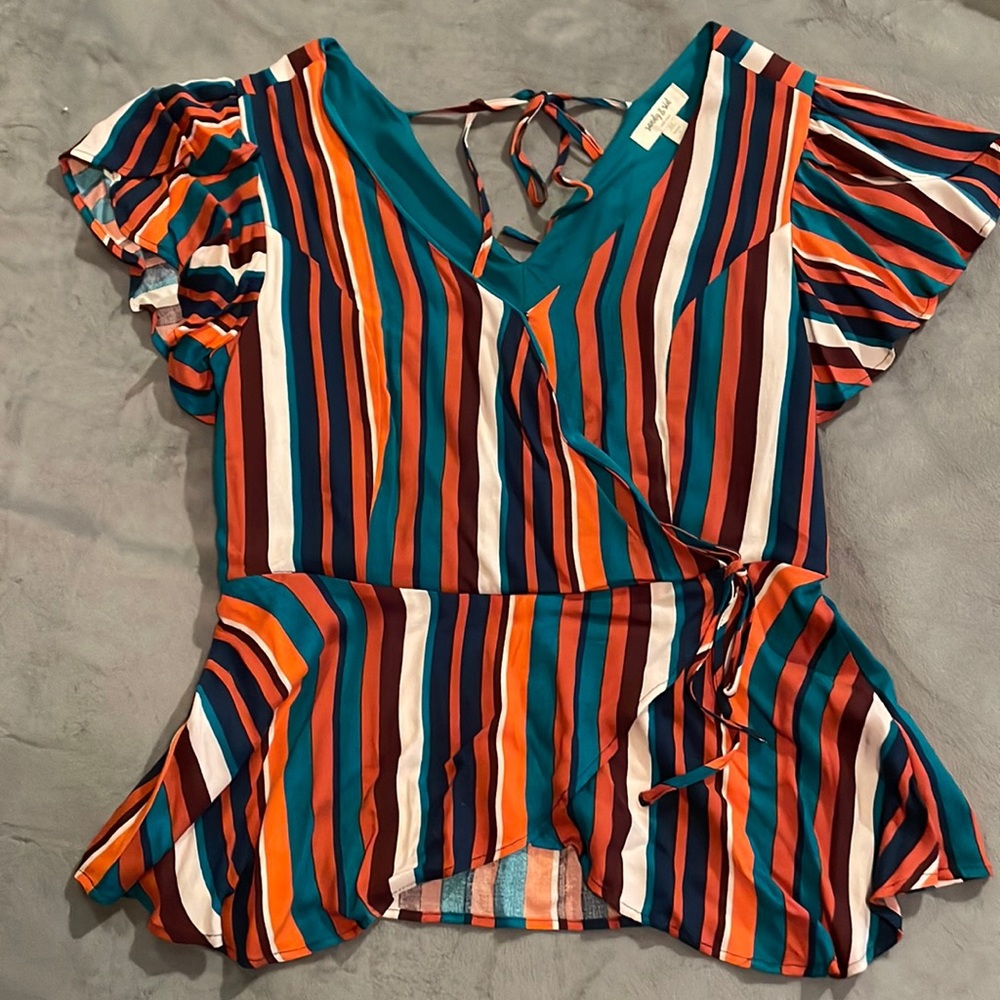 Sandy & Sid multicolored top.